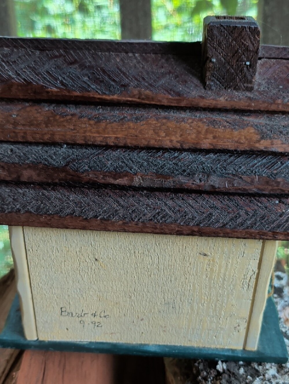 Vintage Artist Signed 1990s Hand-Painted Wooden Birdhouse Cottage Fence Rustic - Picture 7 of 11